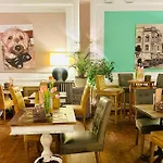 Gaestehaus Cafe Orth 4 *