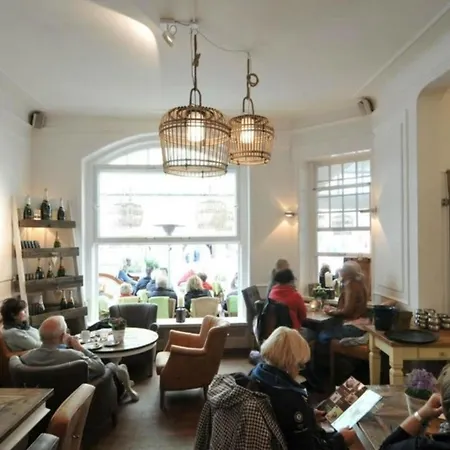 Gaestehaus Cafe Orth 4 * Sylt