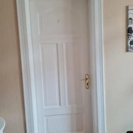 Gaestehaus Cafe Orth 4 Daire *